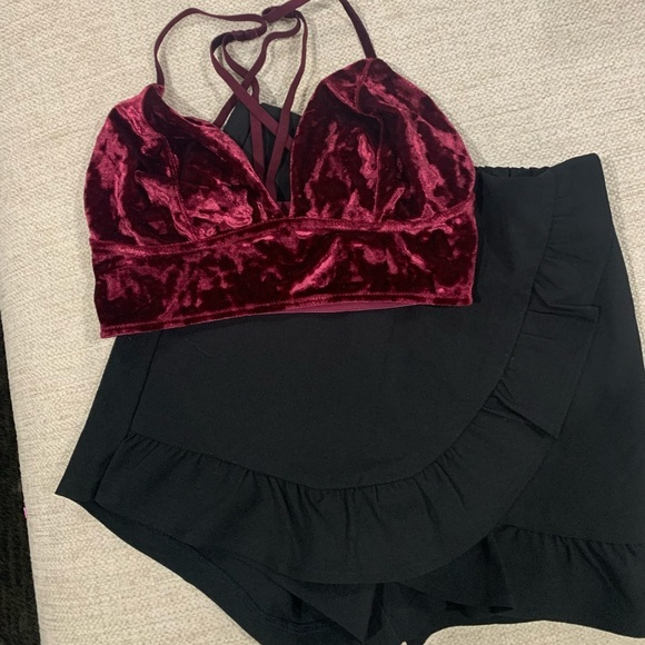 Have Pants - (2 Piece Bundle) crop top‎ and black skort